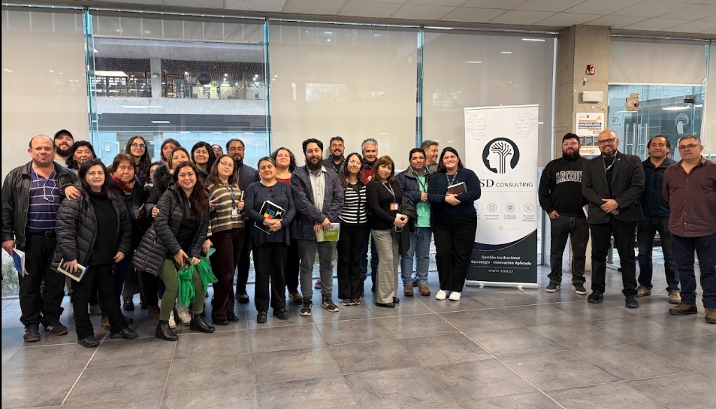 Fotografía del grupo de asistentes en la jornada sobre Inteligencia Artificial en Recoleta